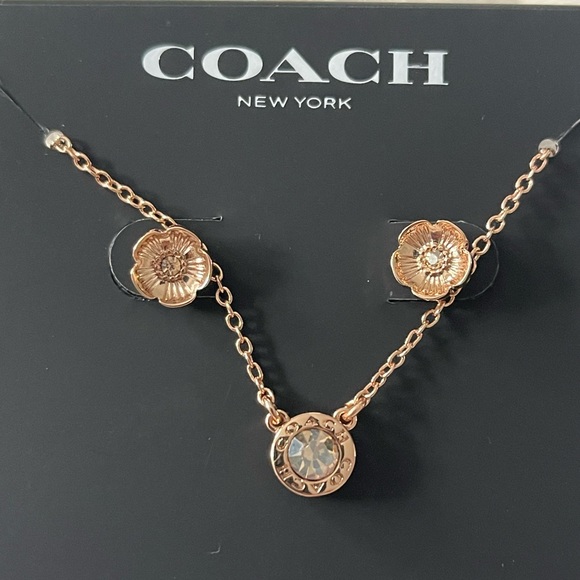 Open Circle Necklace And Tea Rose Stud Earrings Set - Picture 9 of 11